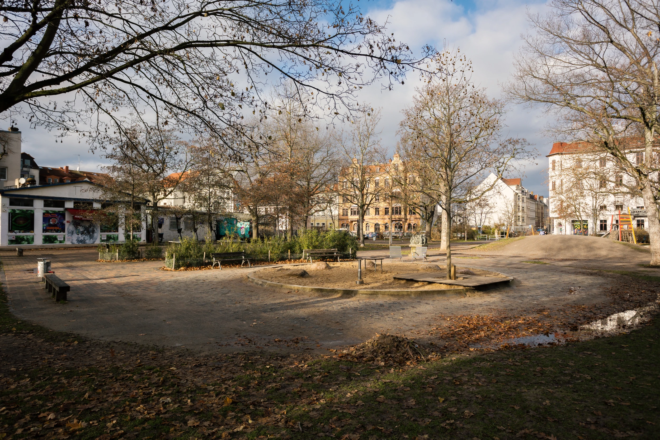 Der Karl-Heine-Platz in Leipzig Lindenau im Winter 2024.