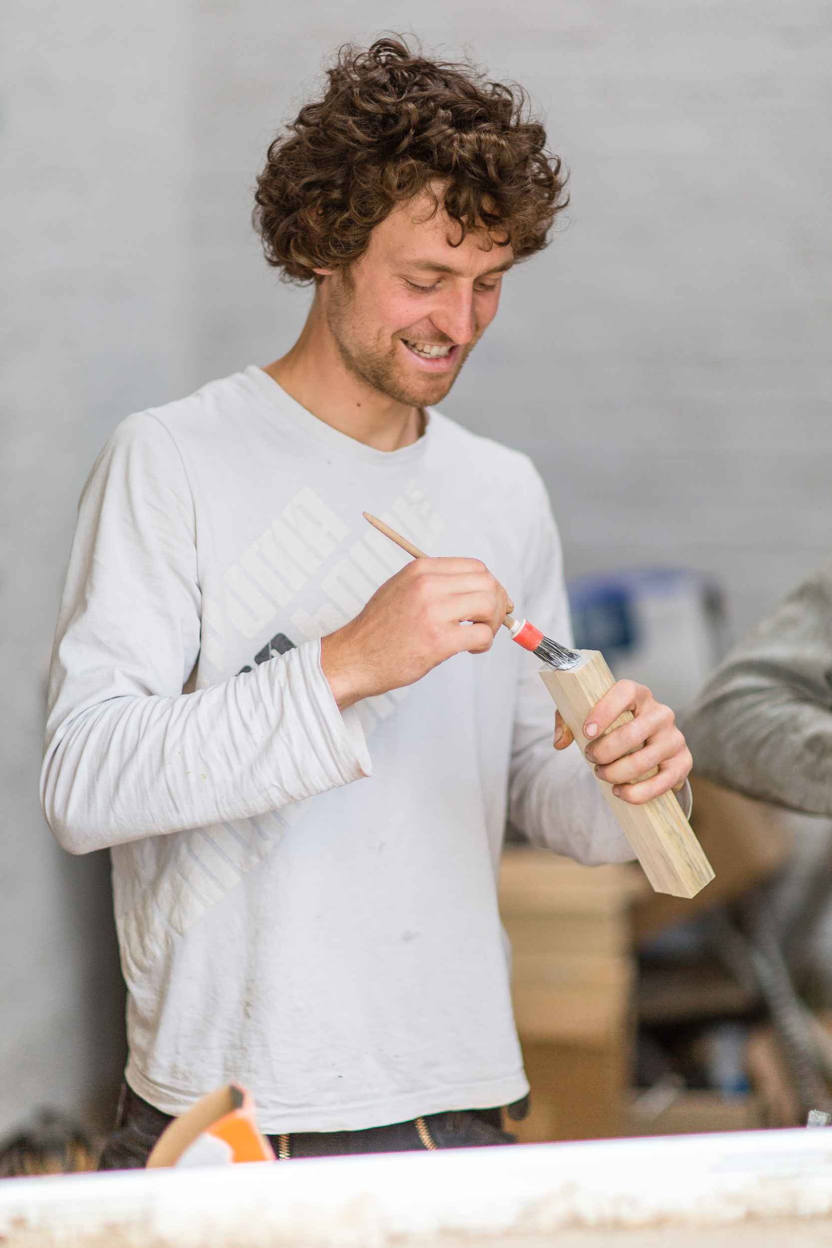 Christopher Mann in seiner Werkstatt in Leipzig Lindenau.