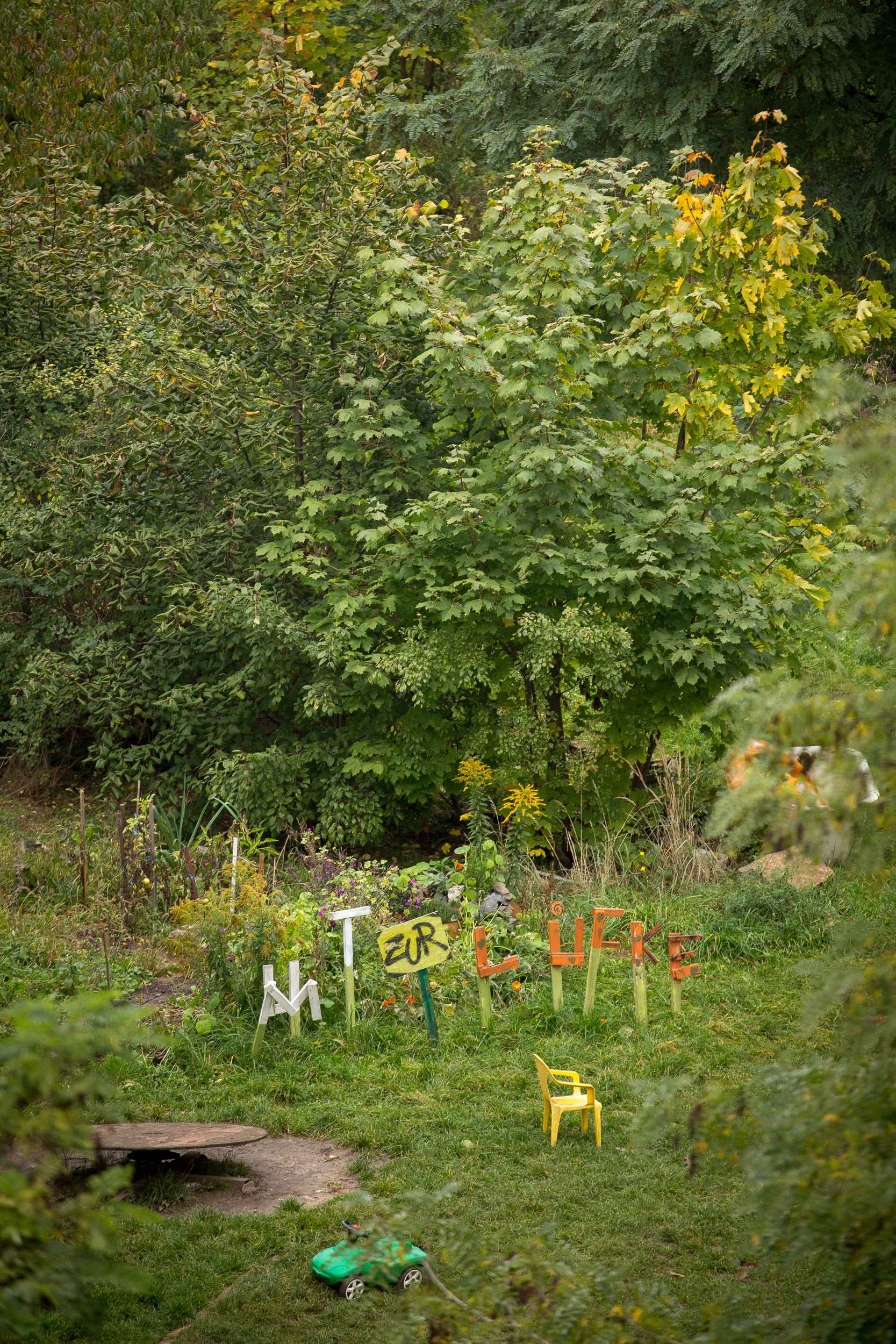 Blick von oben auf einen Teil des Nachbarschaftsgärten e. V.. Dieser Teil ist 2014 verkauft worden und wird vermutlich 2016 bebaut.