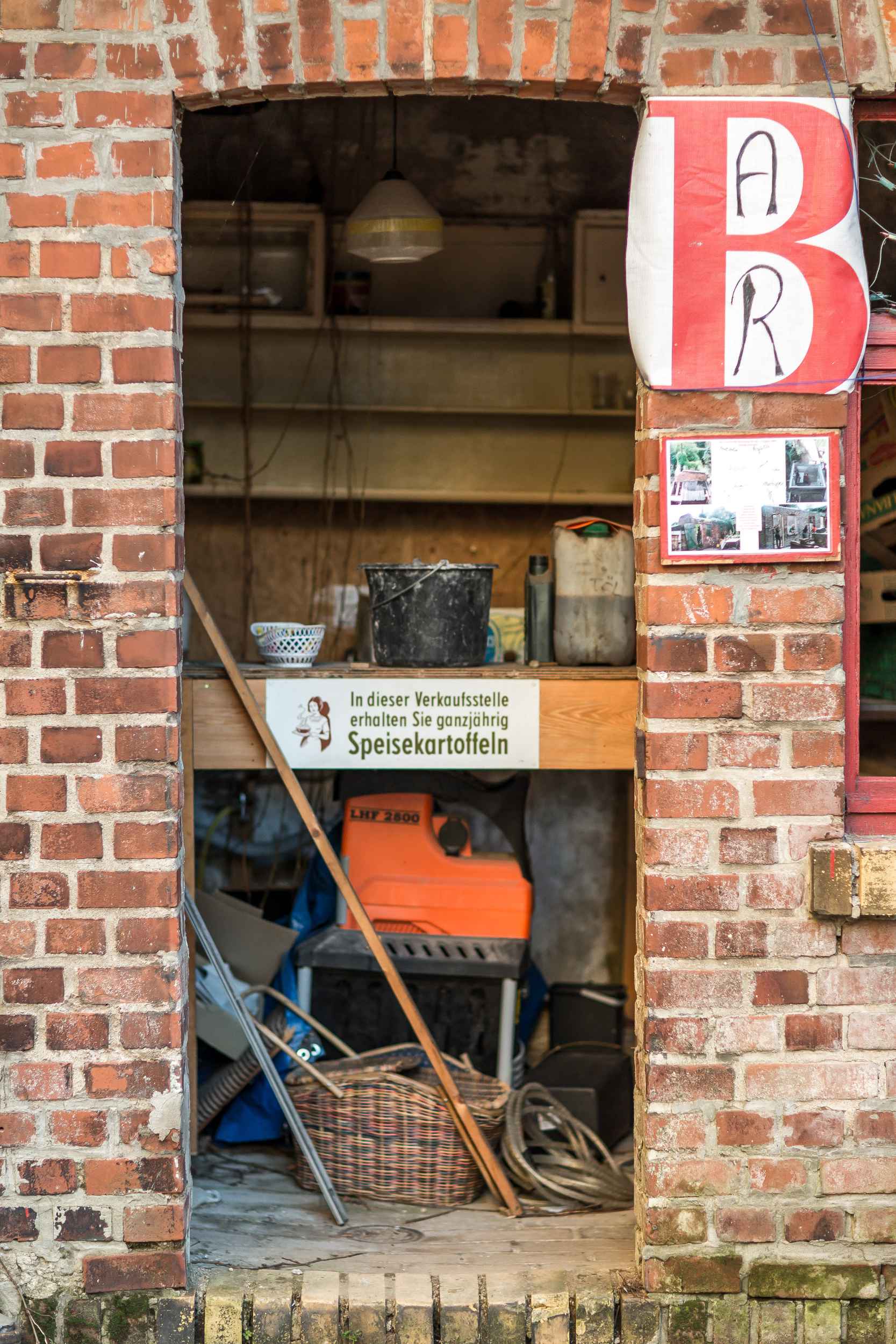 Detail im Hinterhof des Vereinsgebäudes in der Georg-Schwarz-Strasse in Leipzig.