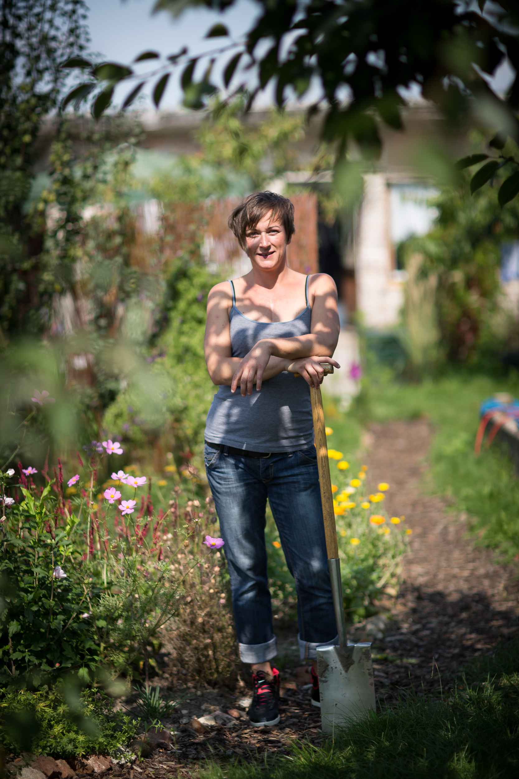 Steffi Geschewski lebt im Osten von Leipzig und besitzt einen Kleingarten