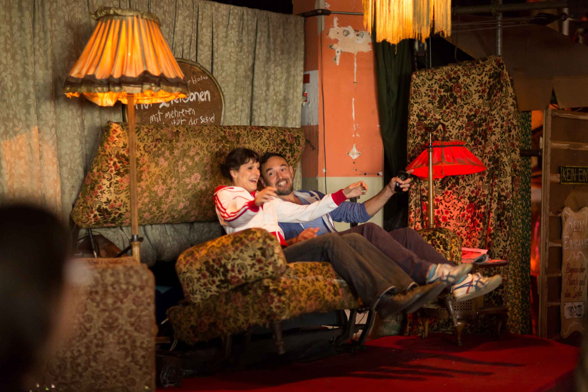 Das fressende Sofa im Bimbotown Leipzig ist hungrig.